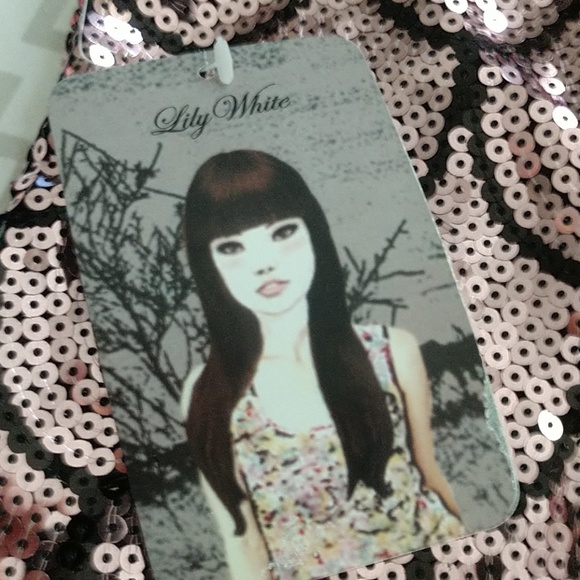 CHRISTMAS #12 Mini Skirt "Fishscale" Sequined Lily White NWT - Picture 4 of 7